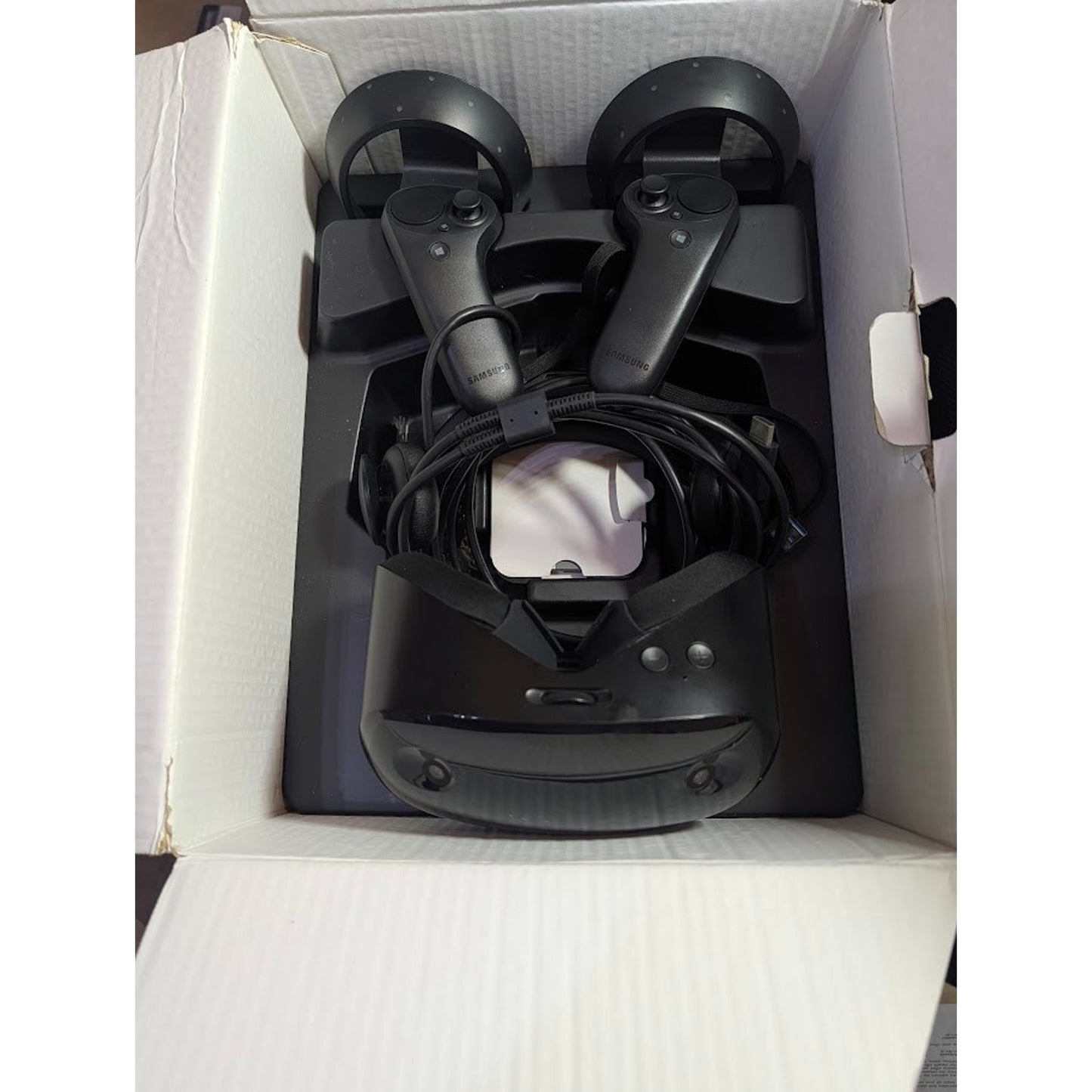 Samsung HMD Odyssey + Windows Mixed Reality Headset - Black (XE800ZBA-HC1US)